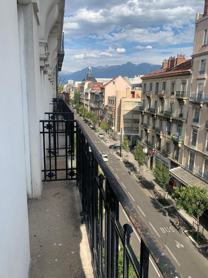 Campanile Grenoble Centre Gare Hotell Eksteriør bilde