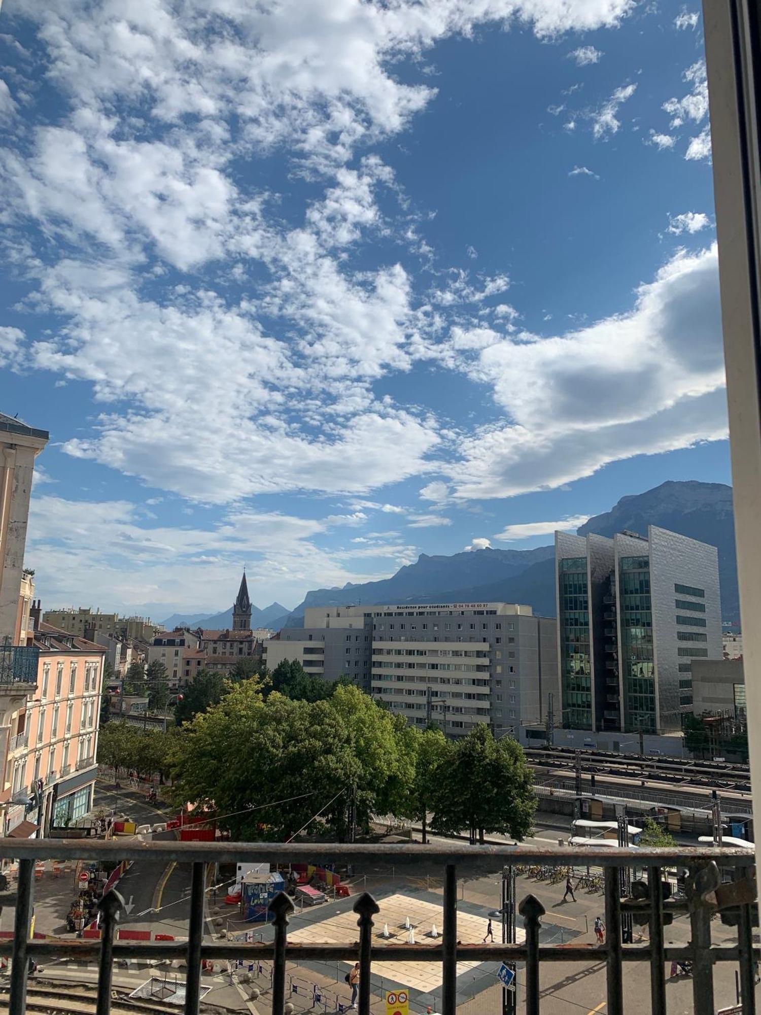 Campanile Grenoble Centre Gare Hotell Eksteriør bilde