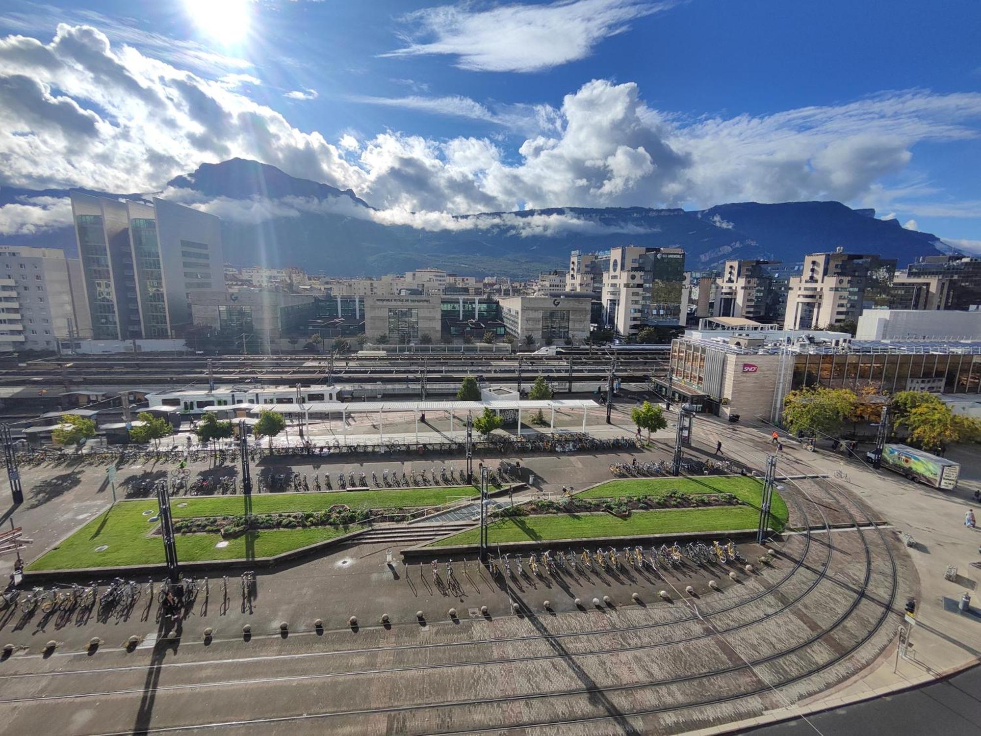 Campanile Grenoble Centre Gare Hotell Eksteriør bilde